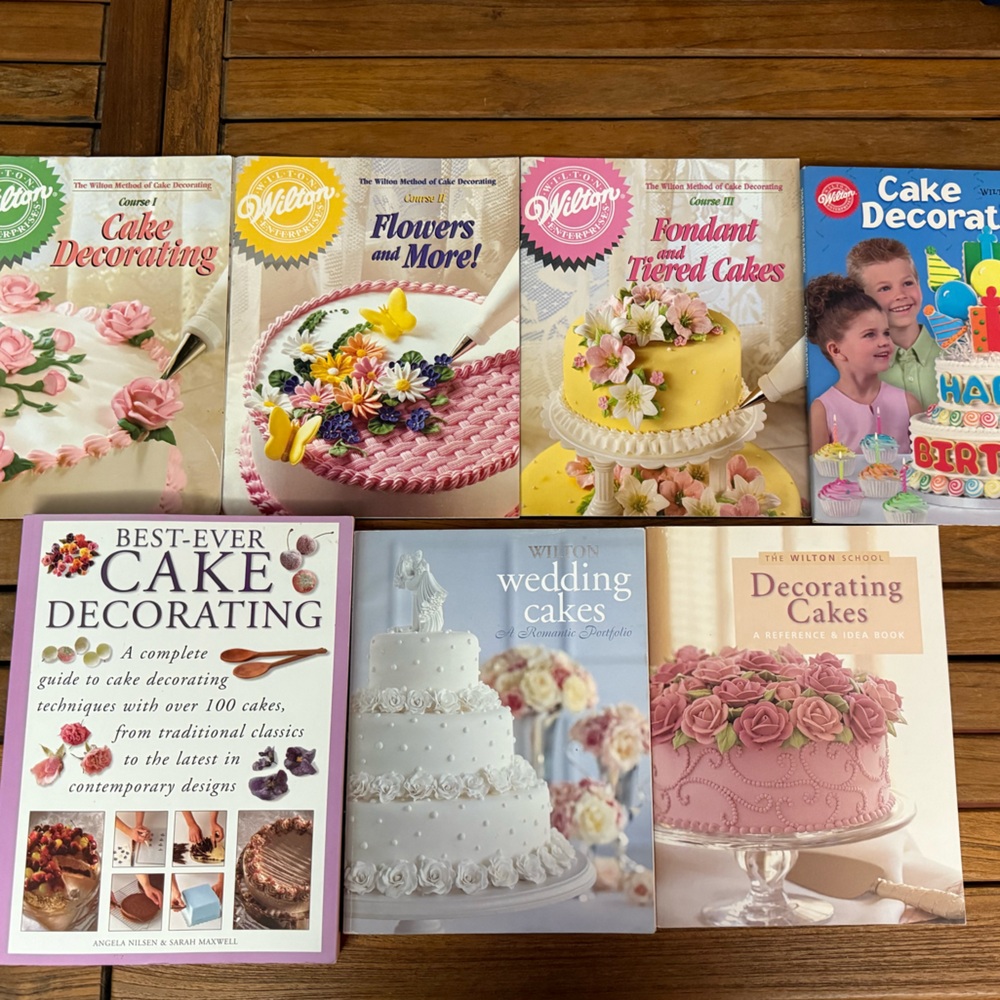 Cake Decorating Book Collection